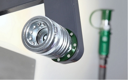 Clutch under pressure with Kennfixx clutches.